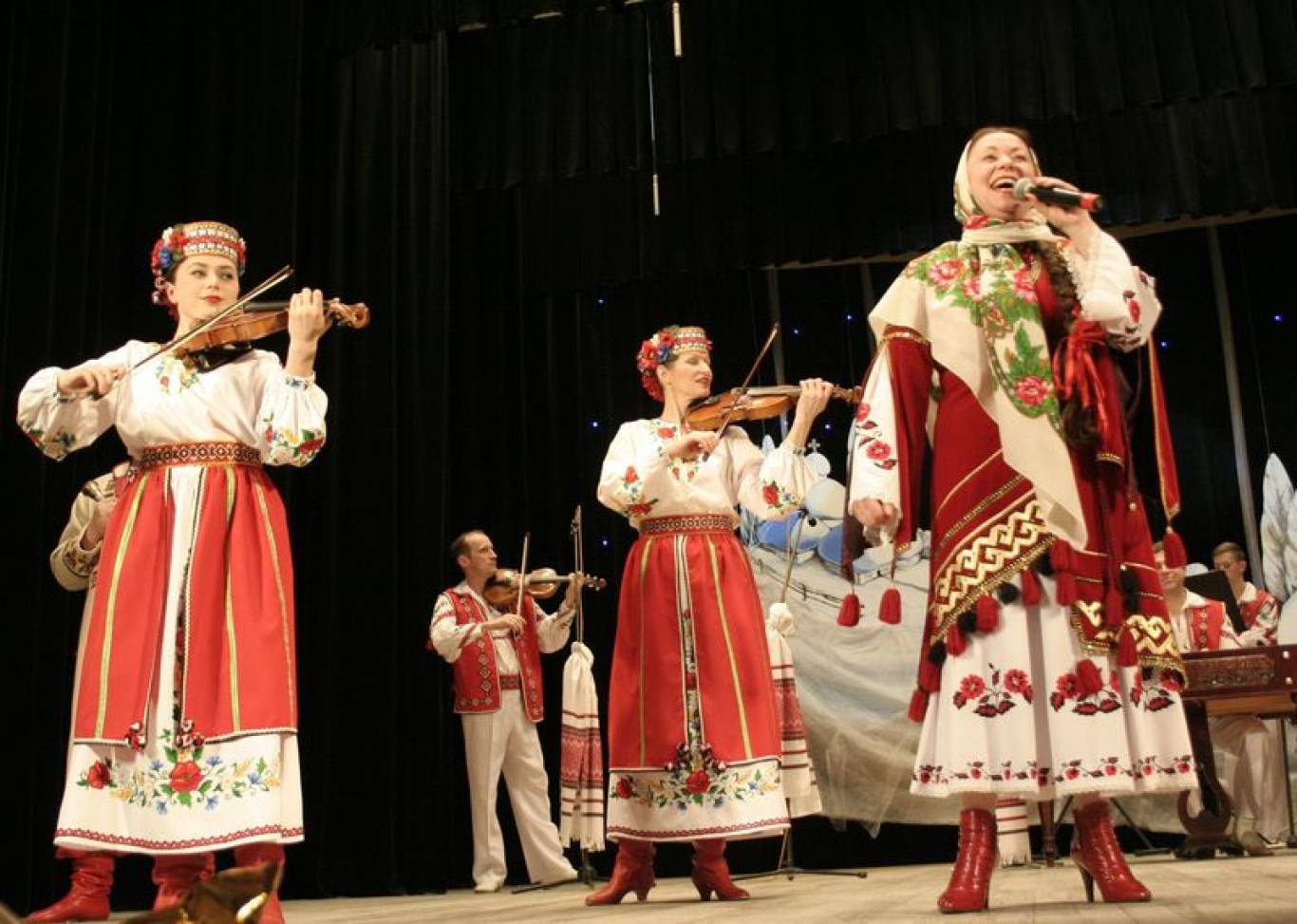 Концертна програма ансамблю «Візерунок»