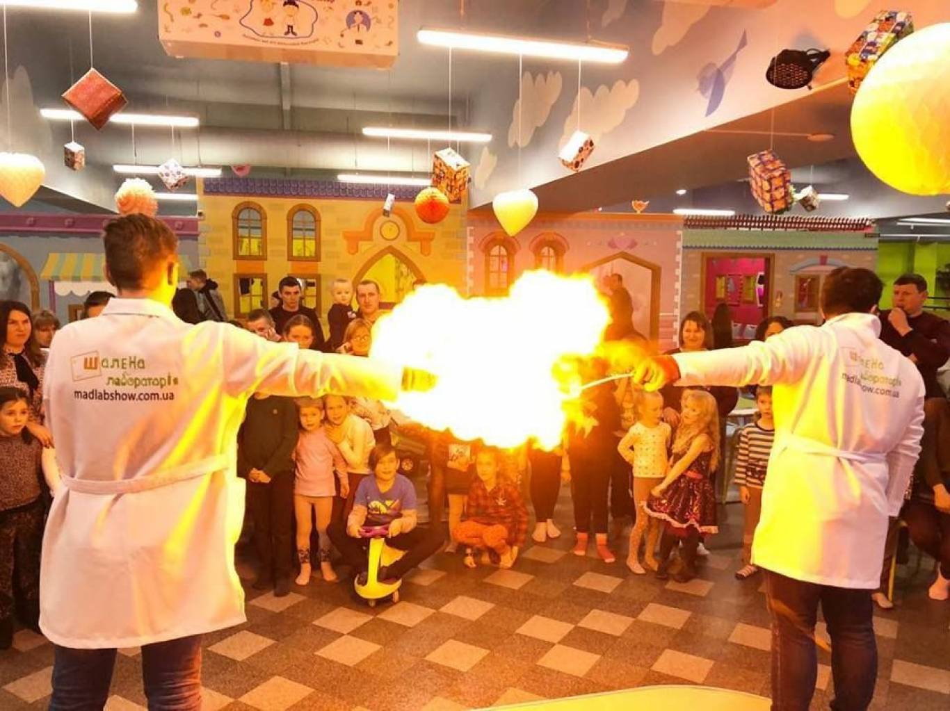 Захоплююче наукове шоу від Шаленої лабораторії