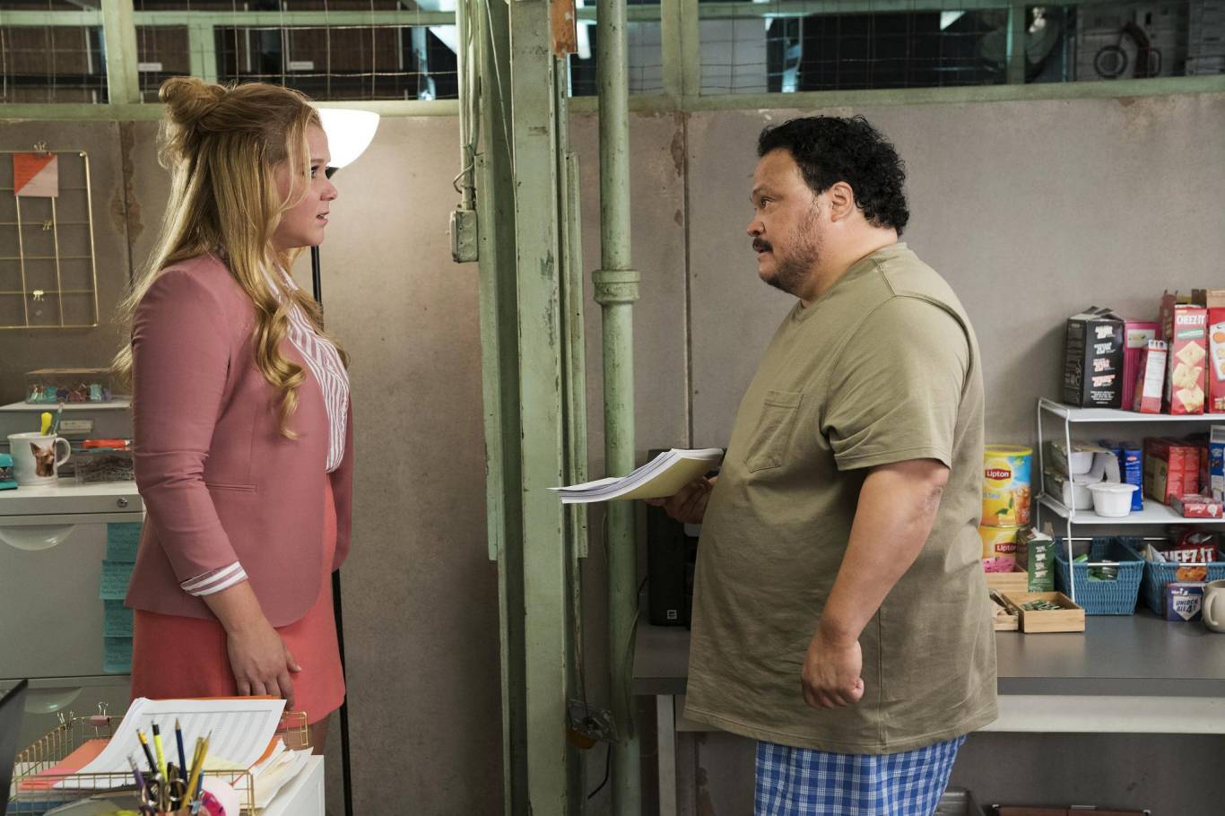 Комедія Красуня на всю голову