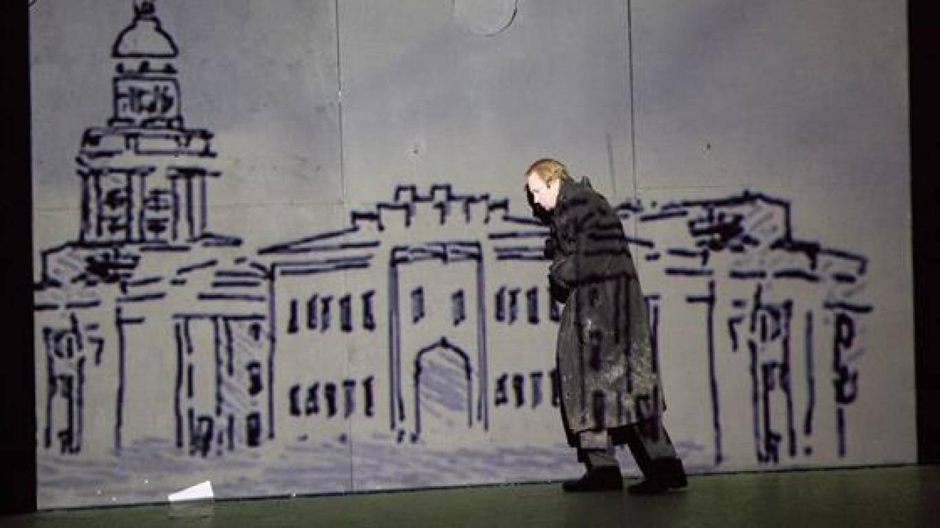 Спектакль Шинель/Пальто