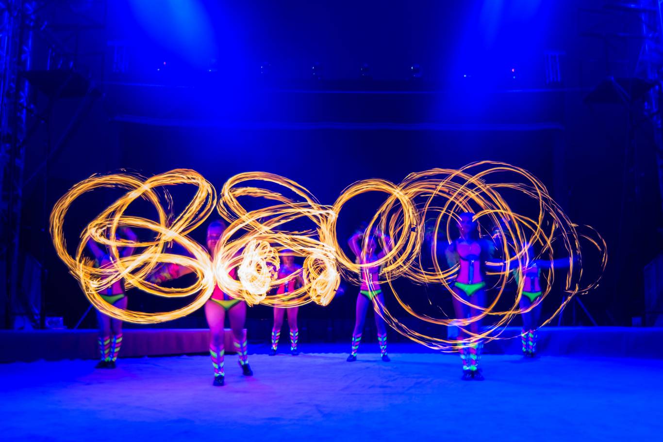 Цирк Кобзов "Екстремальне шоу"