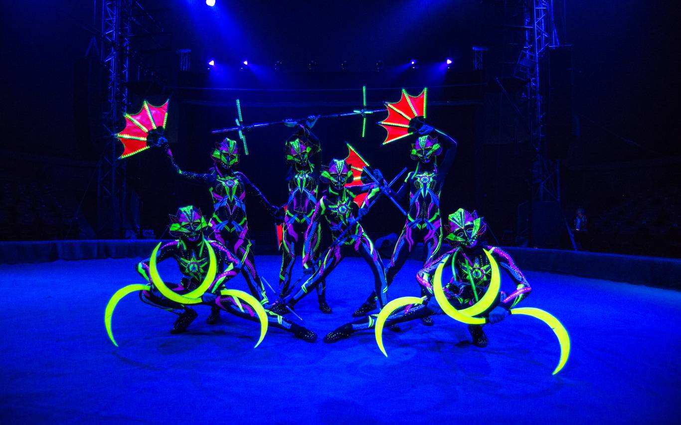 Цирк Кобзов "Екстремальне шоу"