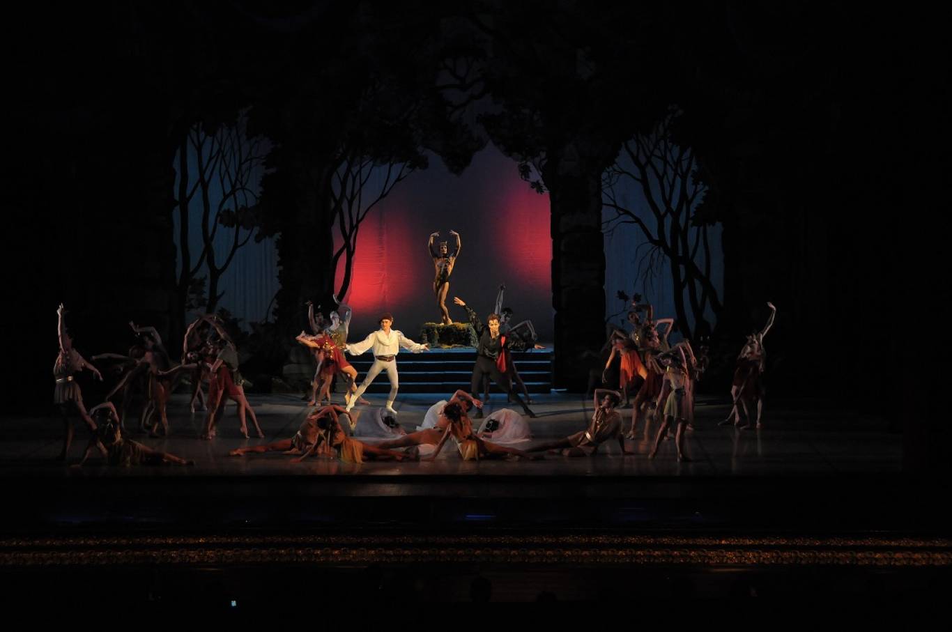 Одноактные балеты «Вальпургиева ночь» и «Пахита»