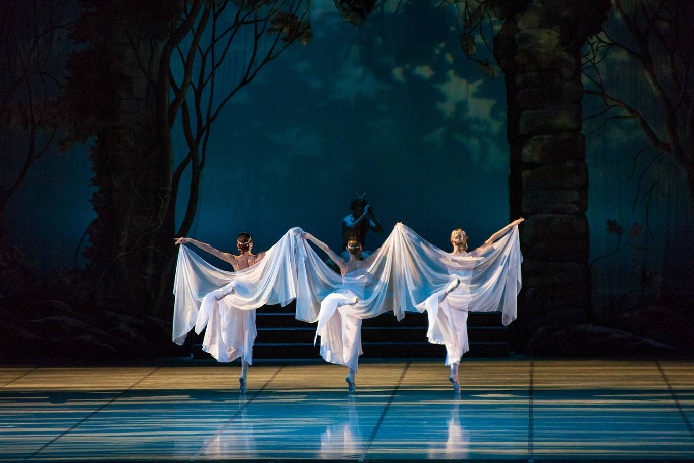 Одноактные балеты «Вальпургиева ночь» и «Пахита»