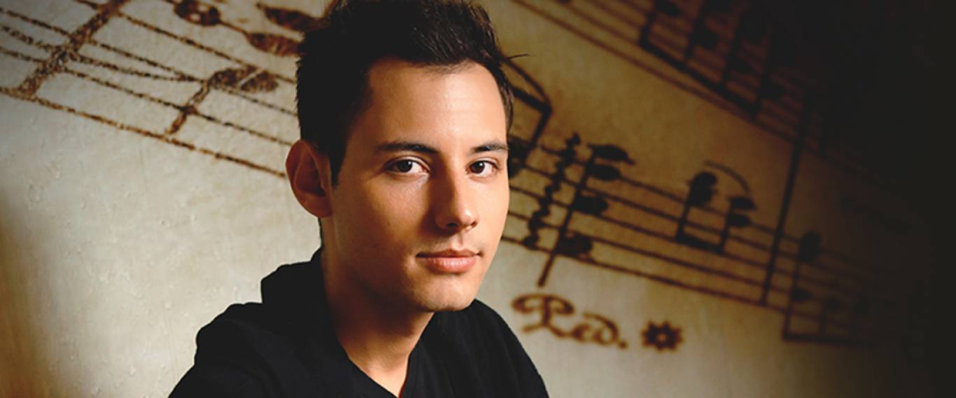 Peter Bence - World tour