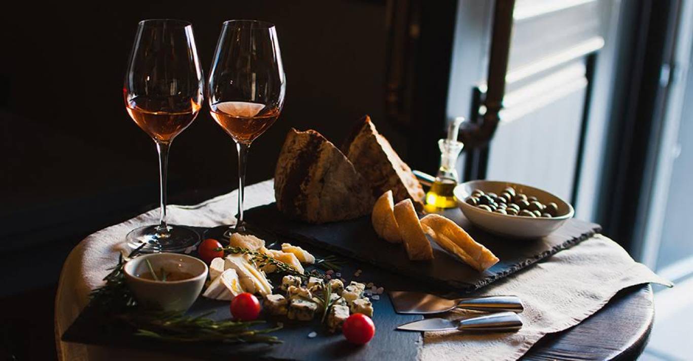 Фестиваль Сыра, меда и вина