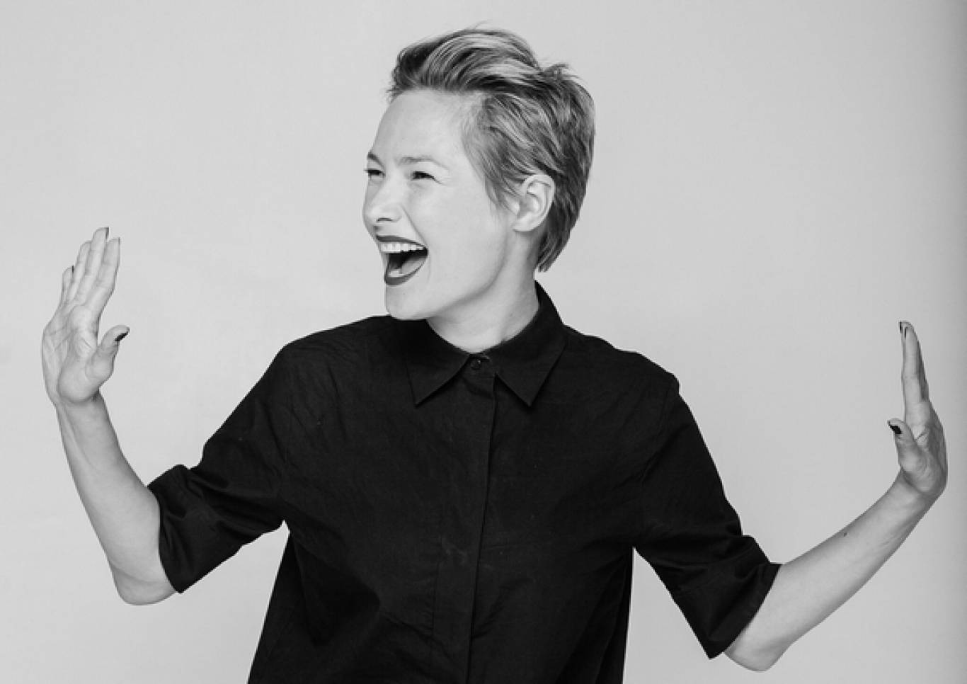 Комедийный вечер Натальи Гариповой «Стендап во дворе»