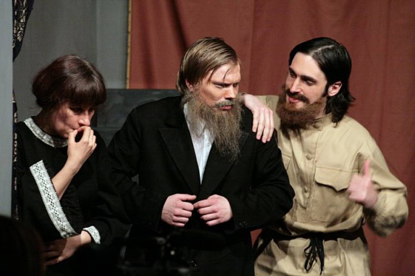 Спектакль «За стеклом»