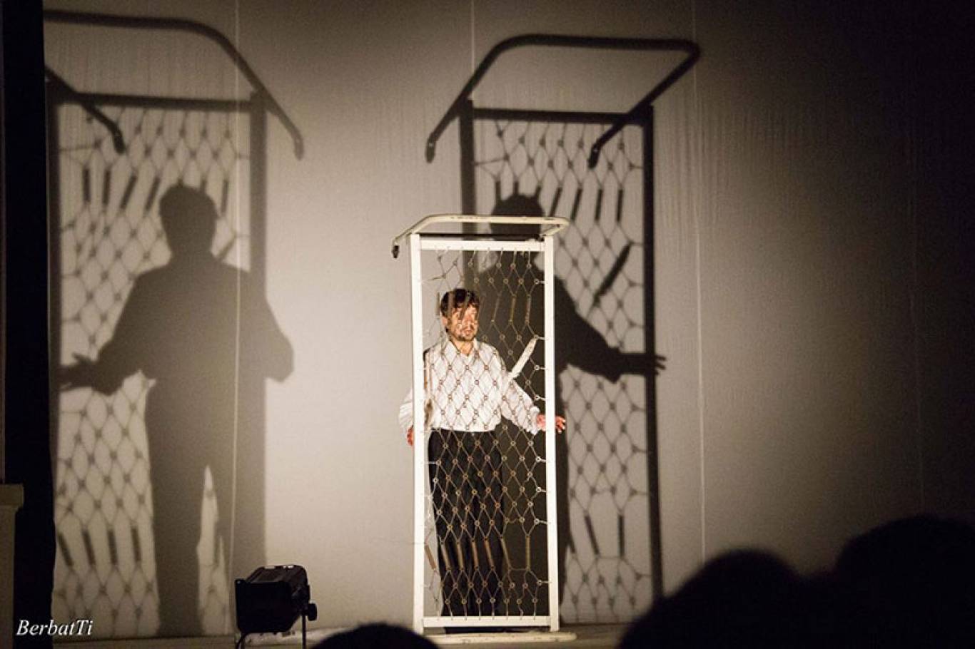 Спектакль «Записки сумасшедшего»