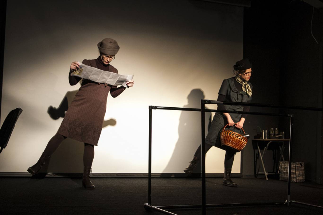 Спектакль «Две дамочки в сторону севера»