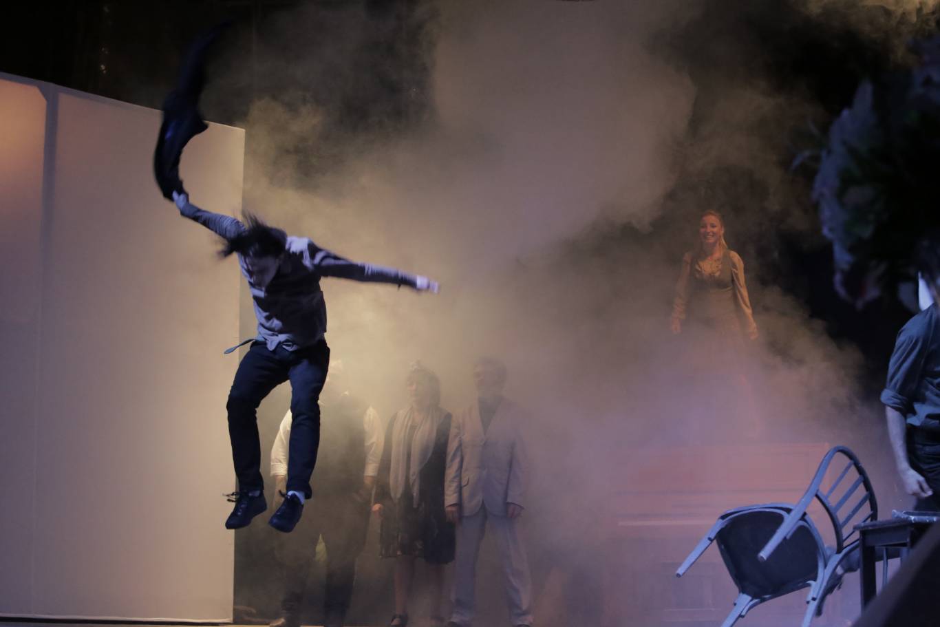 Прекрасні, прекрасні, прекрасні часи - Вистава