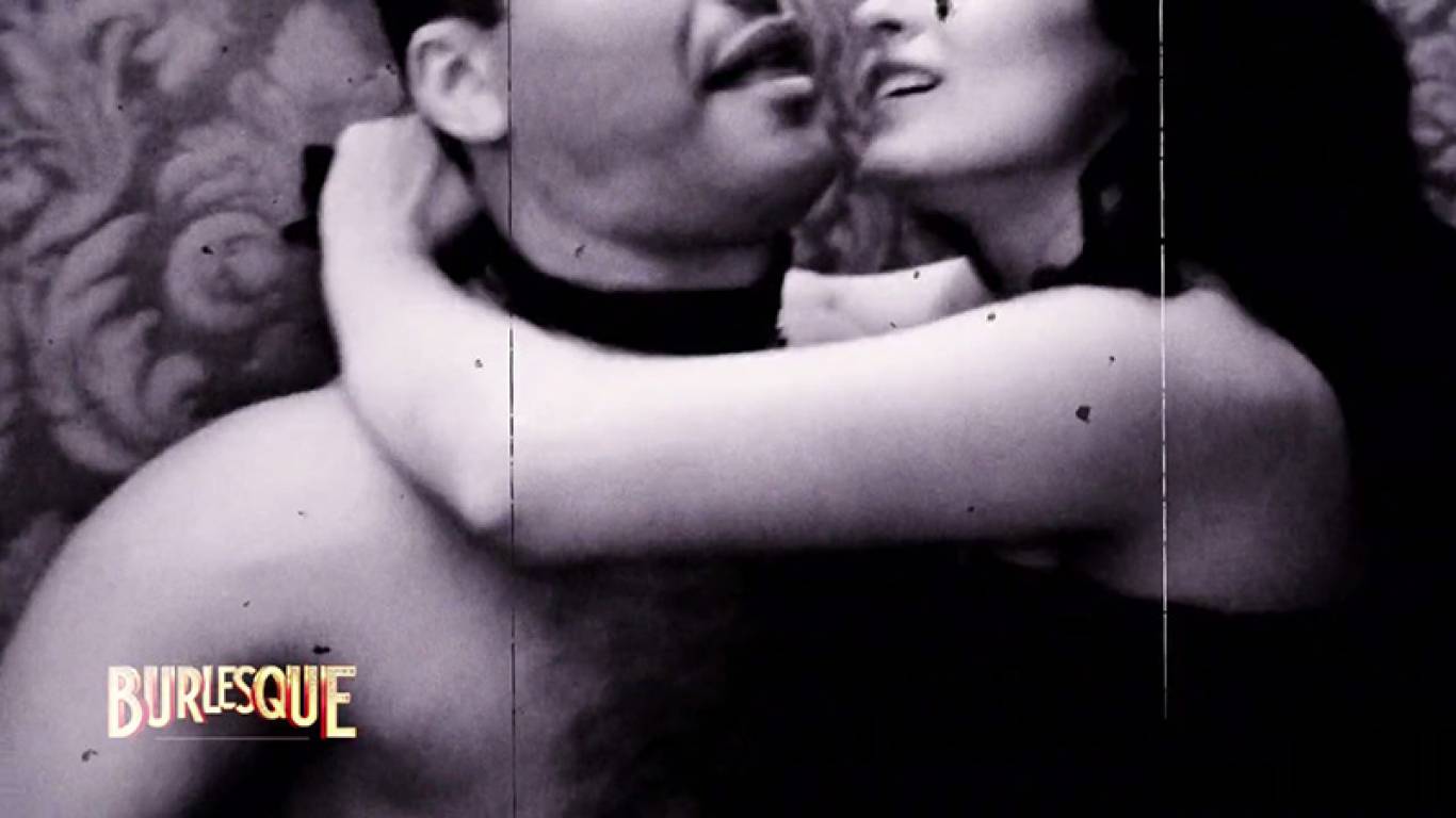 Вечеринка в стриптиз-клубе Бурлеск