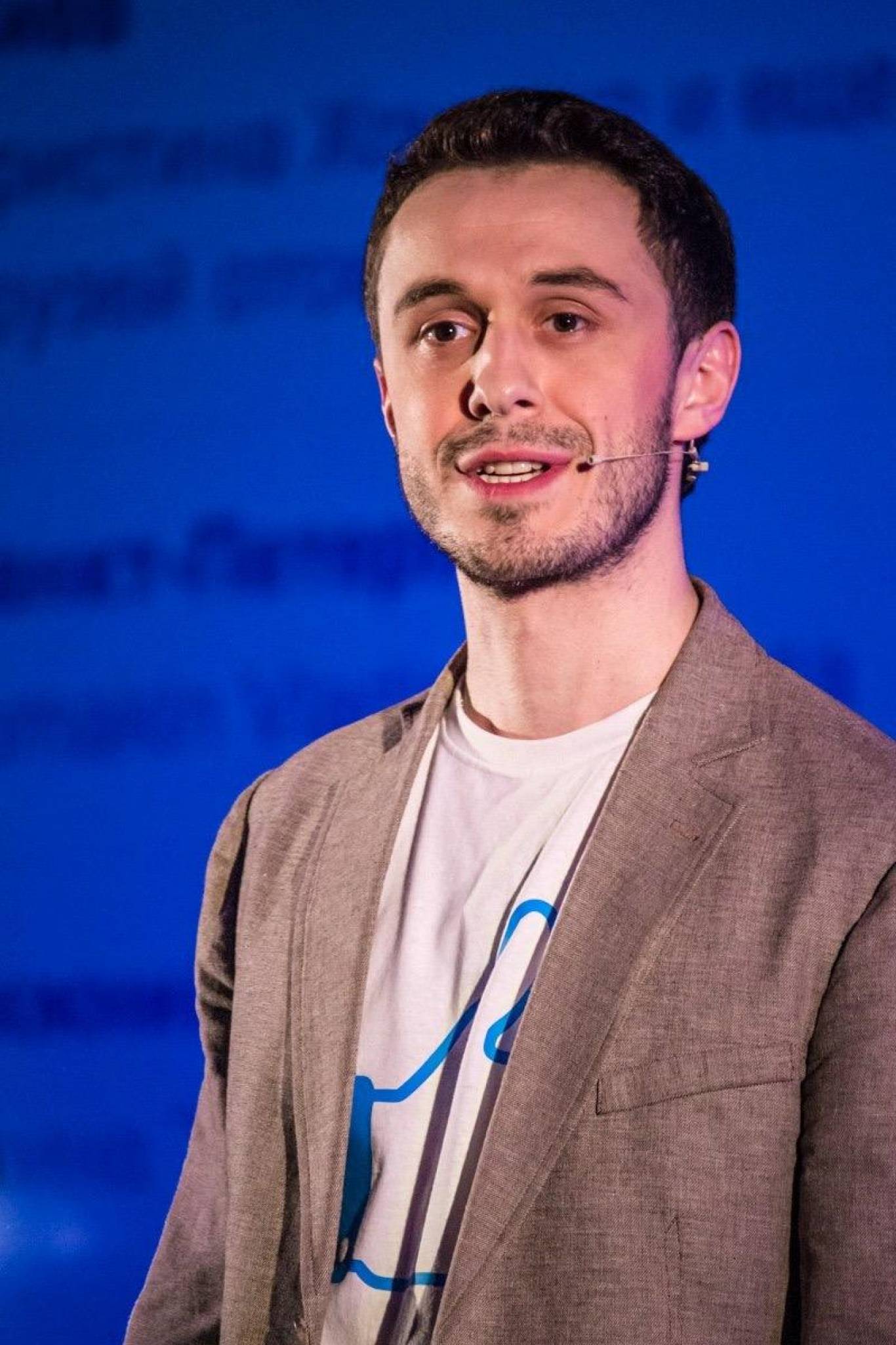 ЛАЙКНУТИЙ 1 квітня у Вінниці! Прем’єра найкращої вистави про кожного з нас