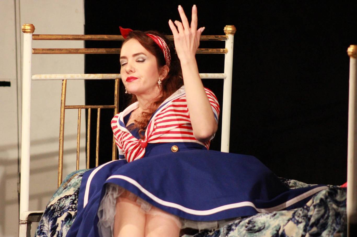 Вистава "Обережно-жінки!"