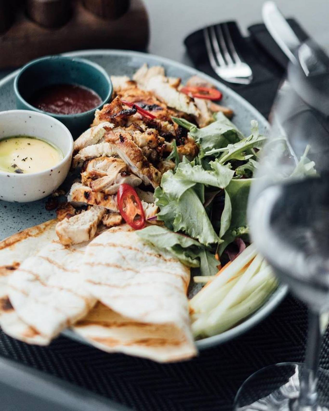 День закоханих в ресторані S.O.M.