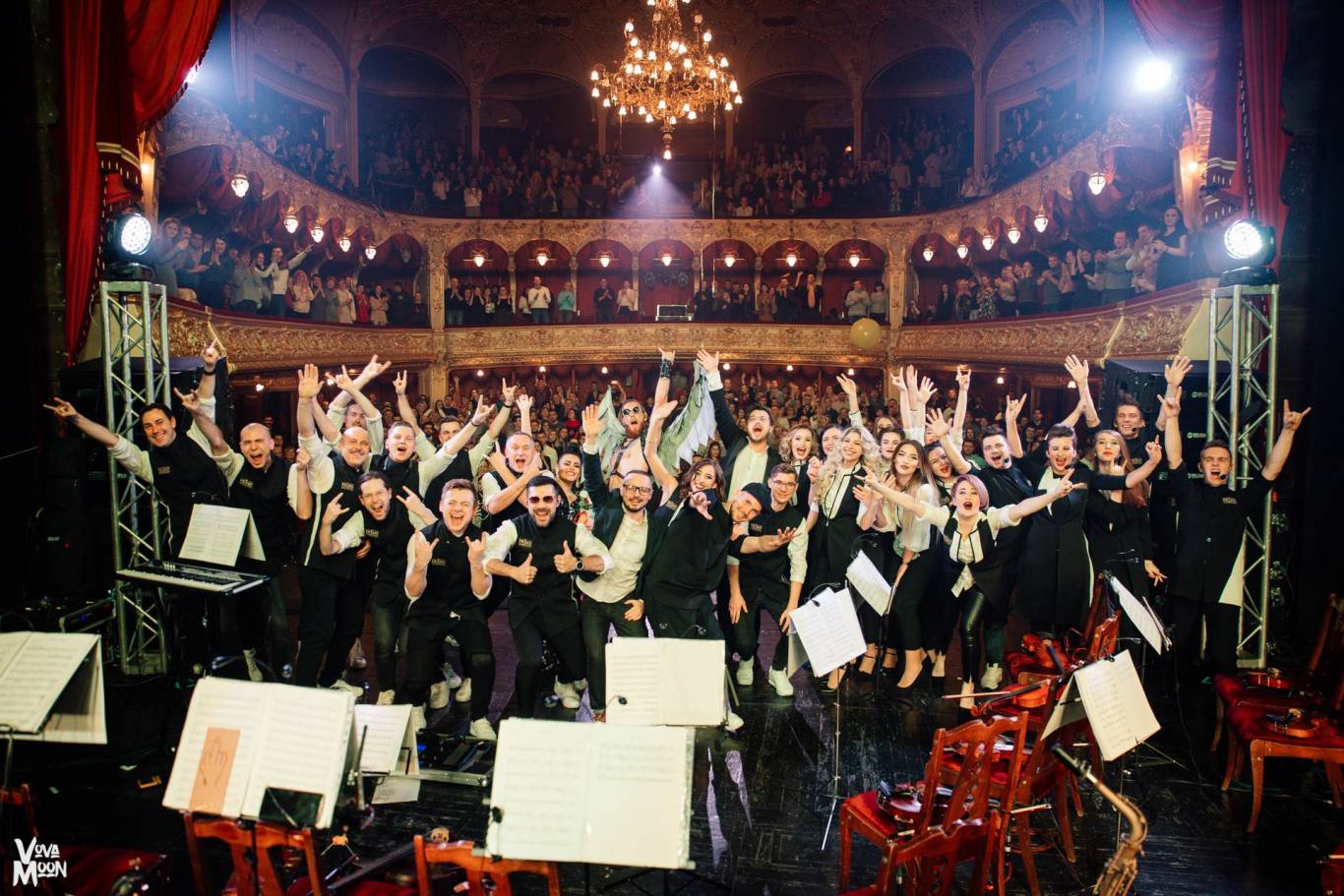 АССІЯ АХАТ з вражаючим шоу «Love is» 16 квітня у Вінниці!