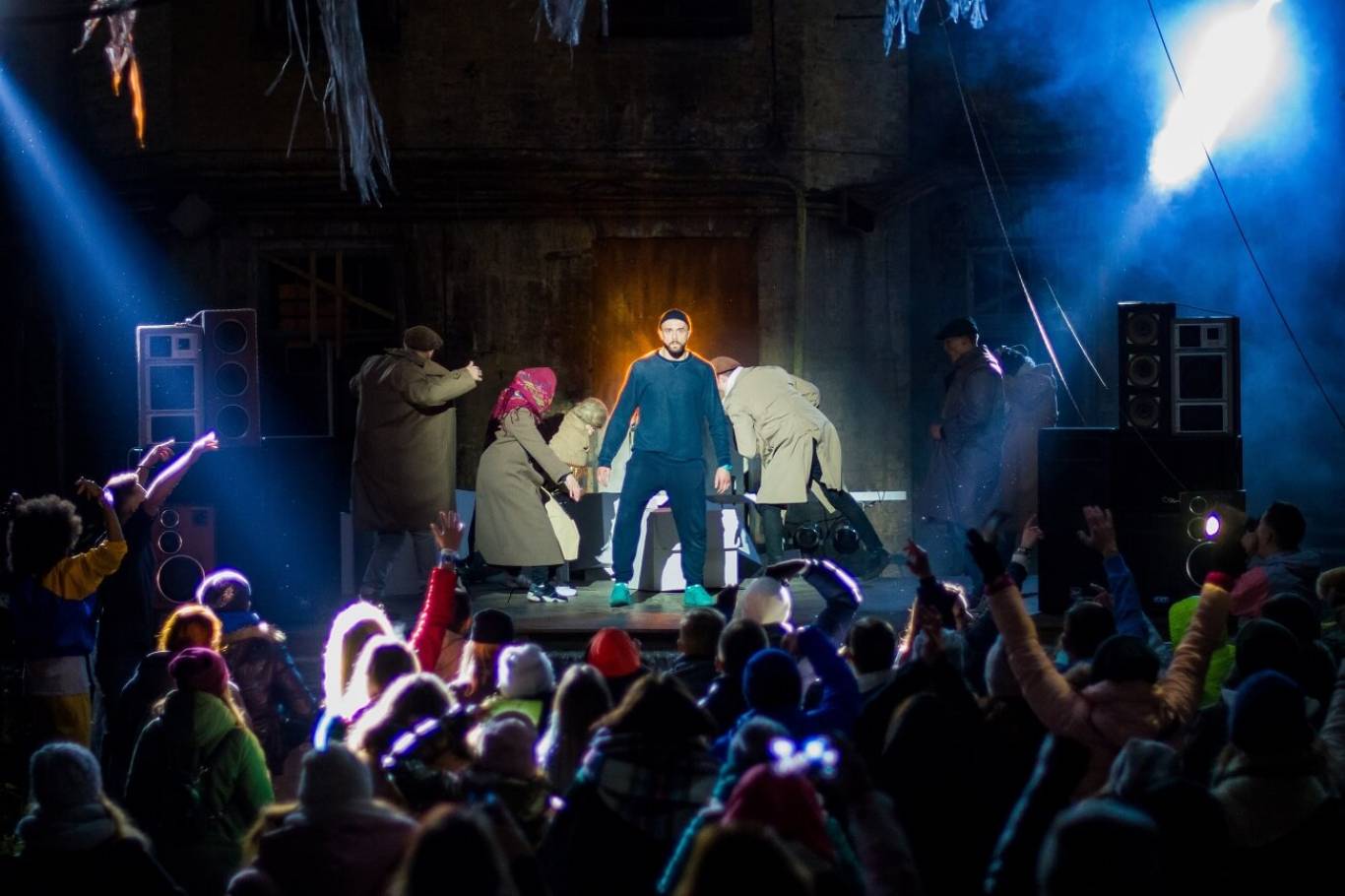 Драма Сквот32