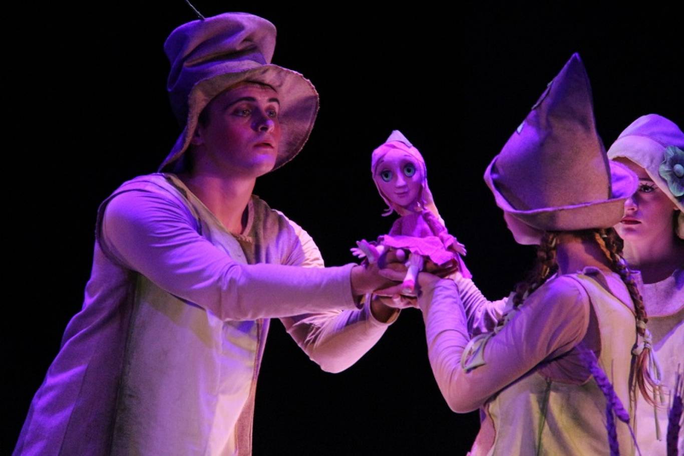 Спектакль «Дюймовочка»