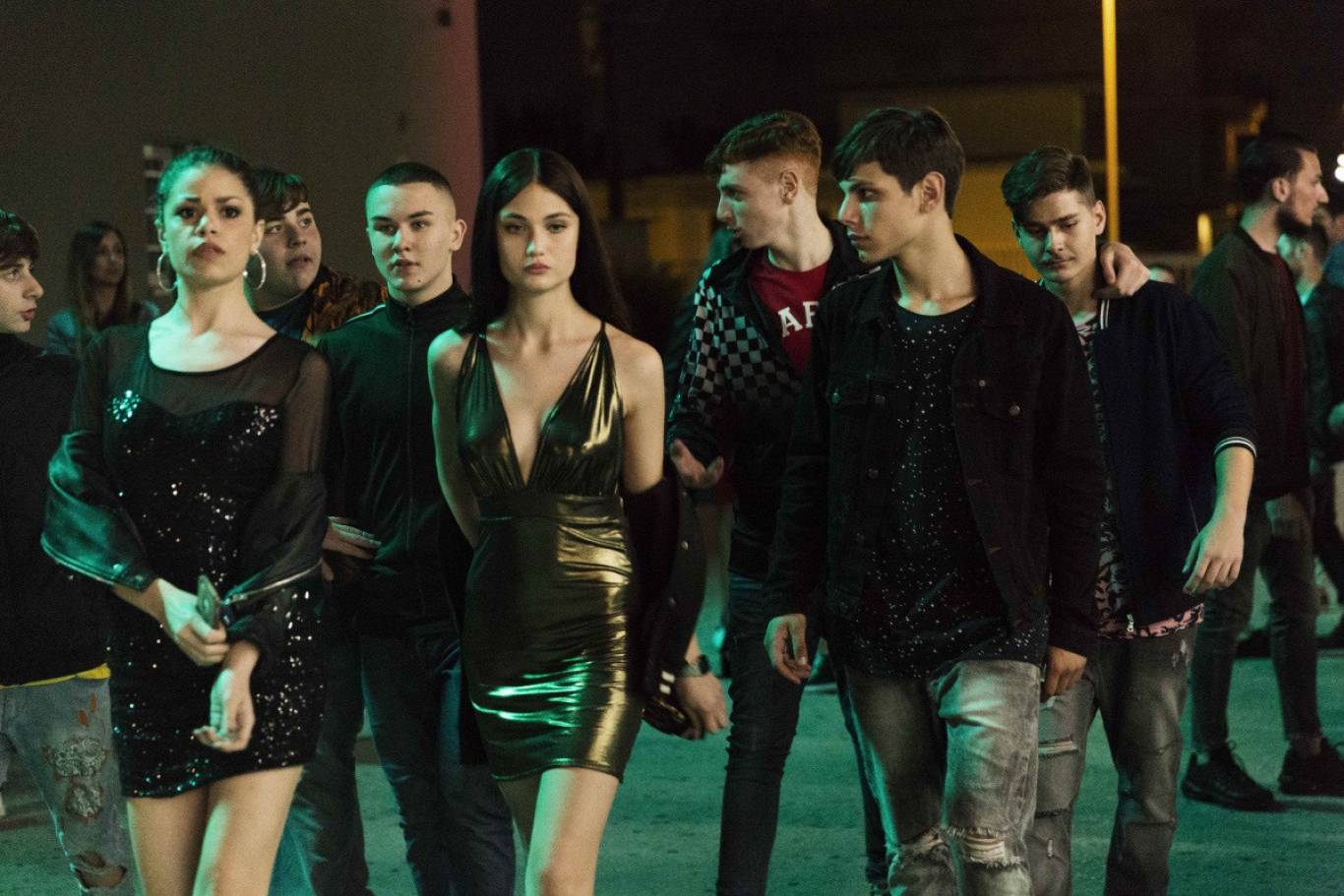 Драма Пираньи Неаполя