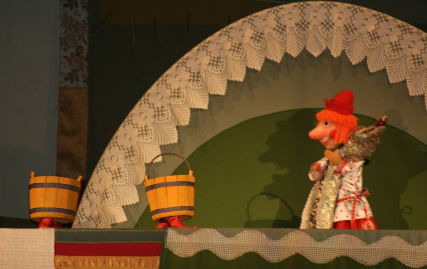 По щучьему веленью театр. Спектакль по щучьему велению пермский театр кукол. Театр по щучьему веленью. Кукольный спектакль по щучьему велению образцова. По щучьему велению спектакль образцова.