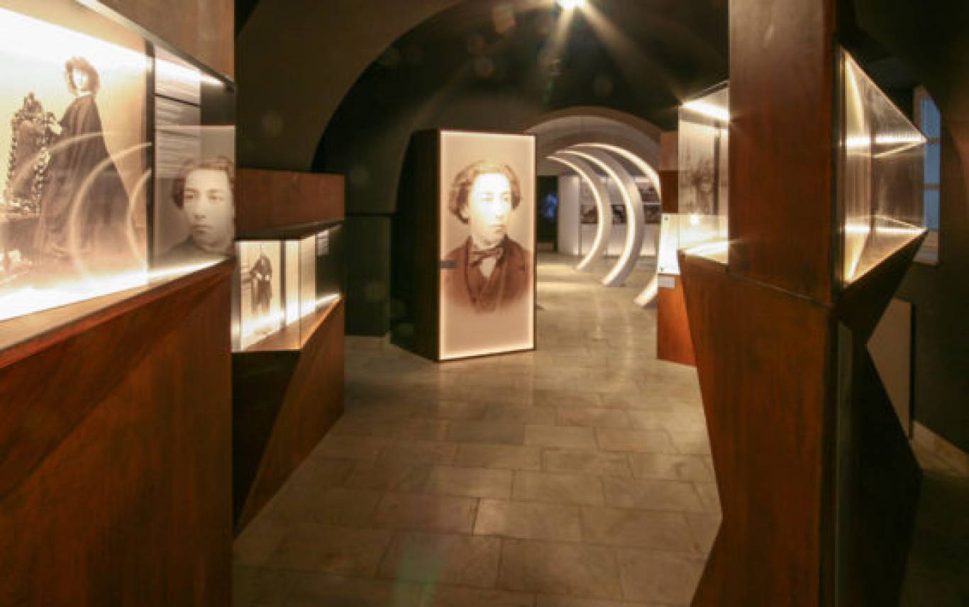 Ставка Гіммлера - Острів любові - Волинський Єрусалим - Маєток родини Терещенко