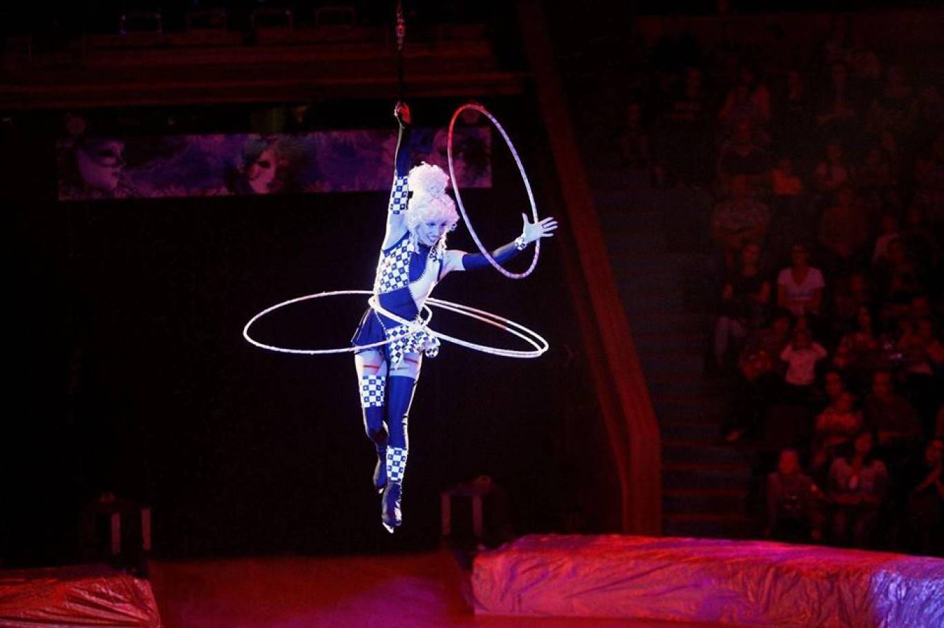 Цирк на льду «Ледовое королевство»