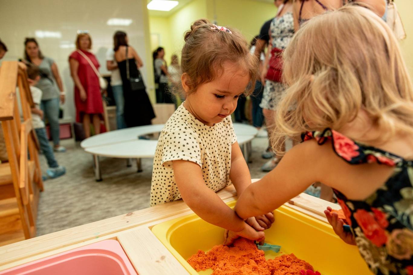 Жираф Монтессорі Скул