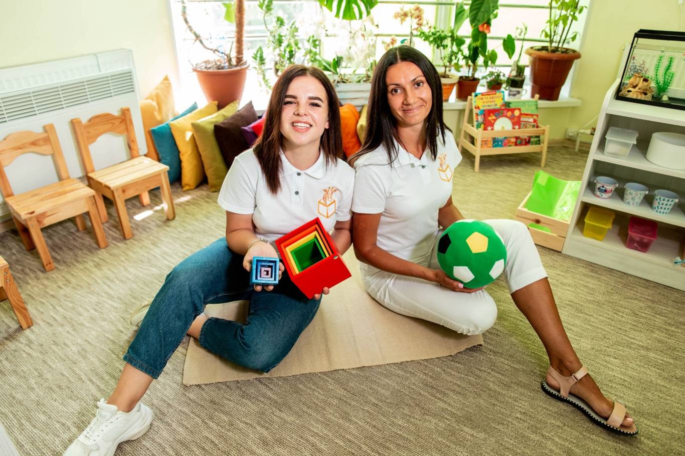 Жираф Монтессорі Скул