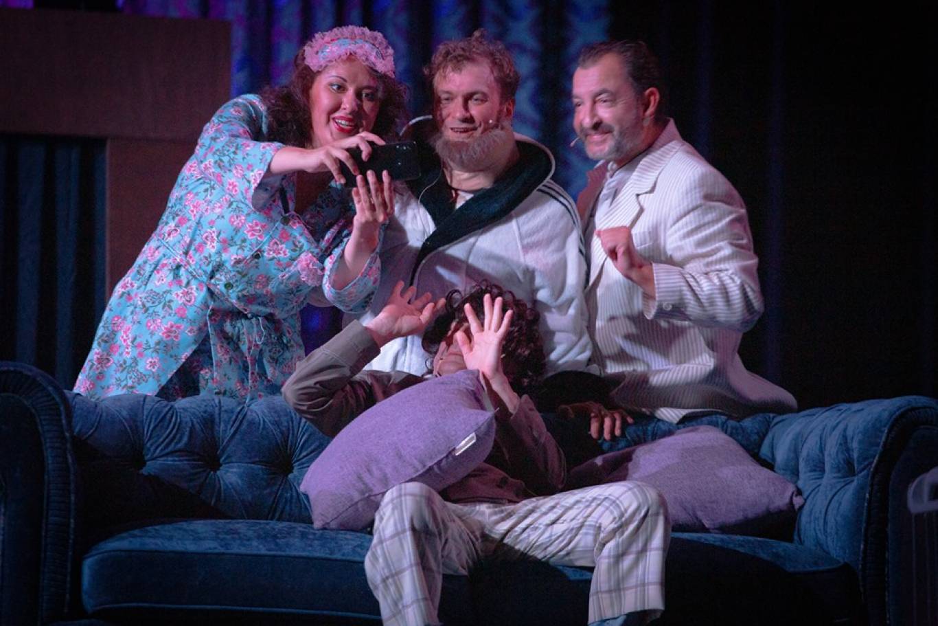 Комедия положений «Уполномочена заявить»