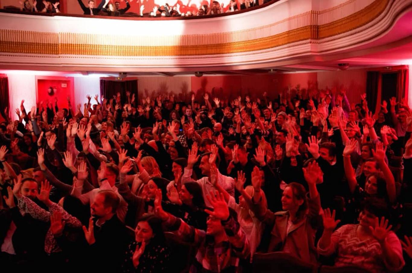 Vivienne Mort  з вокальним квартетом у Вінниці