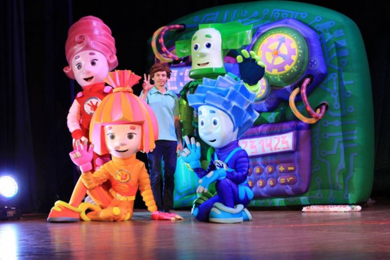 Новогоднее Фикси-шоу: Дед Мороз существует