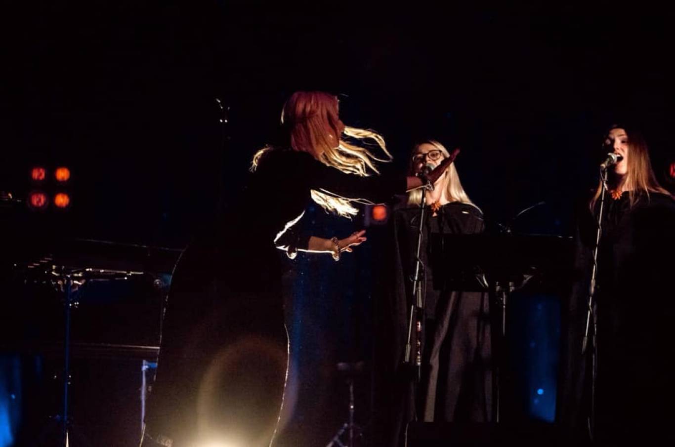 Vivienne Mort  з вокальним квартетом у Вінниці