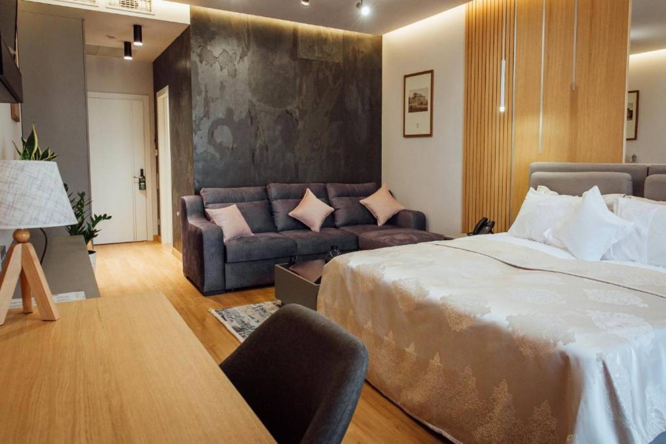 Резиденция «Alice Place» Новый комфортный отель в Одессе