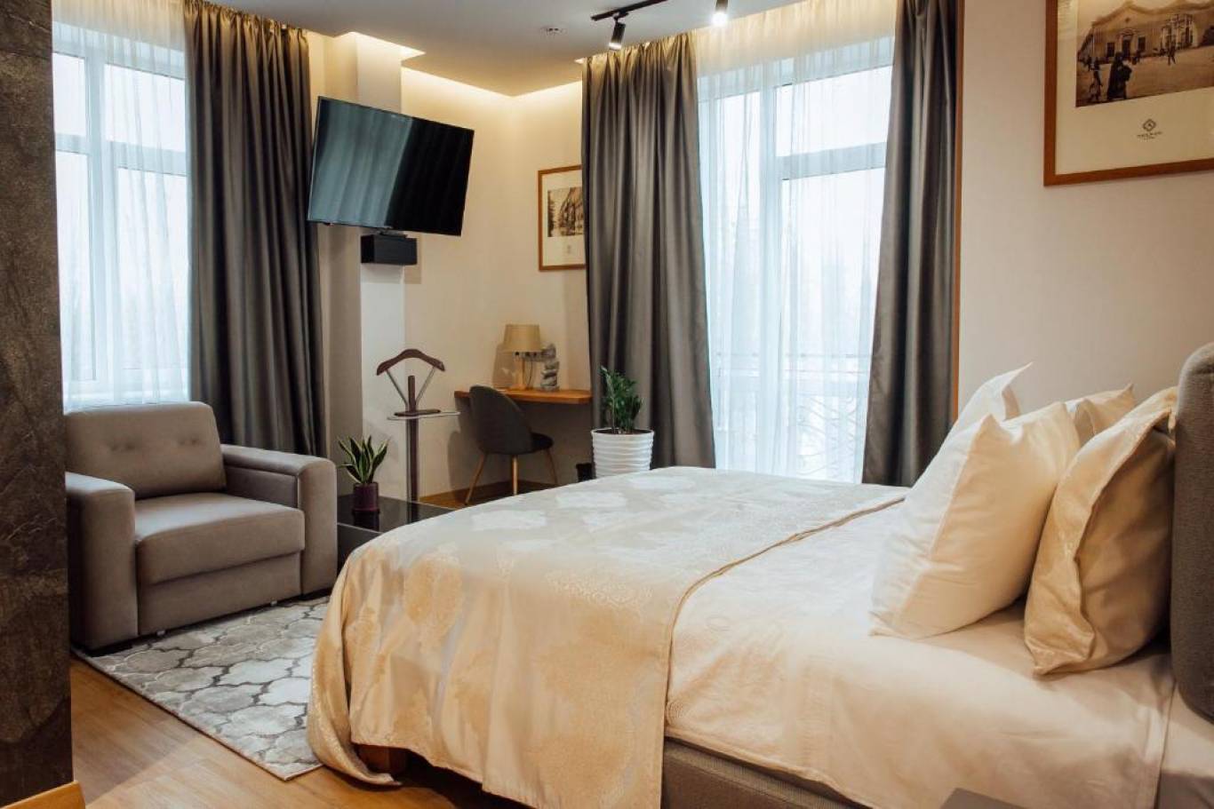 Резиденция «Alice Place» Новый комфортный отель в Одессе