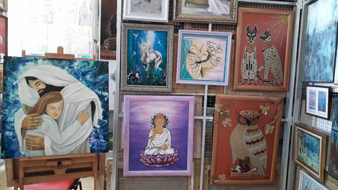 Коллективная выставка в галерее Глобус