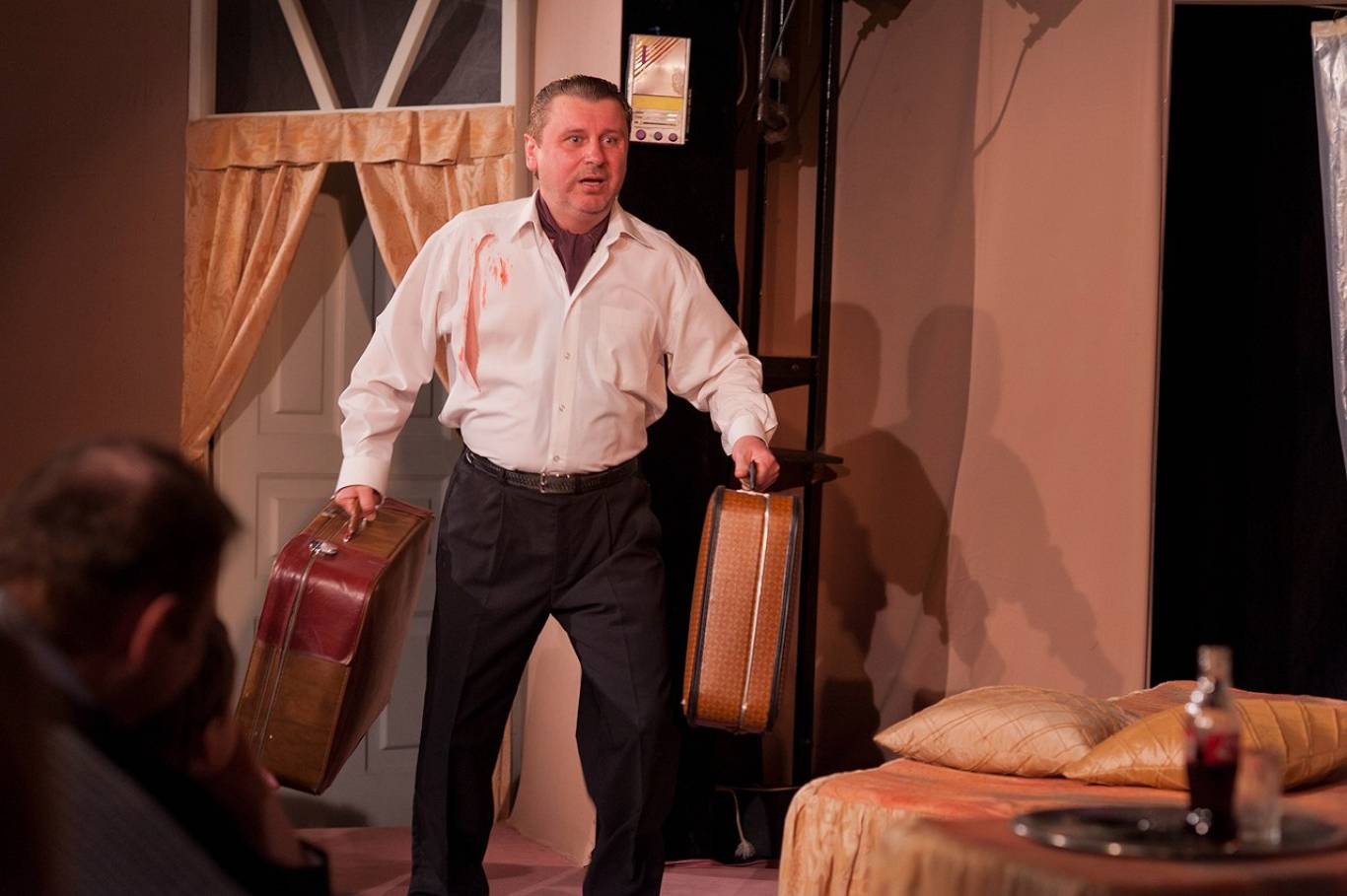 Випадок у Готелі Дю Комерс - Комедія