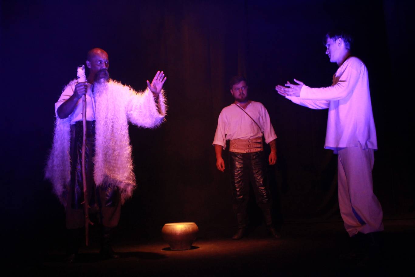 Тіні забутих предків - Вистава