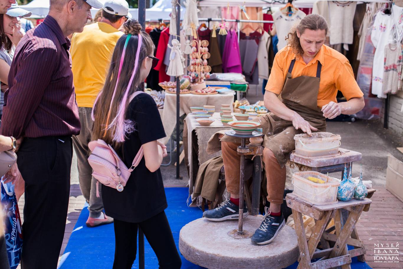Ярмарок народного мистецтва до Дня Києва у Музеї Івана Гончара