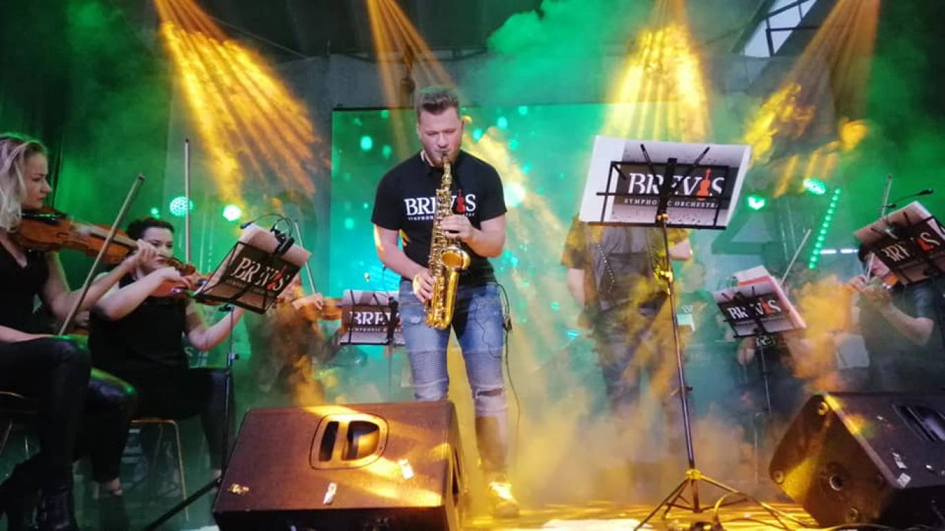 РОК ЛЕГЕНДИ і симфонічний оркестр «BREVIS» 8 серпня у Вінниці