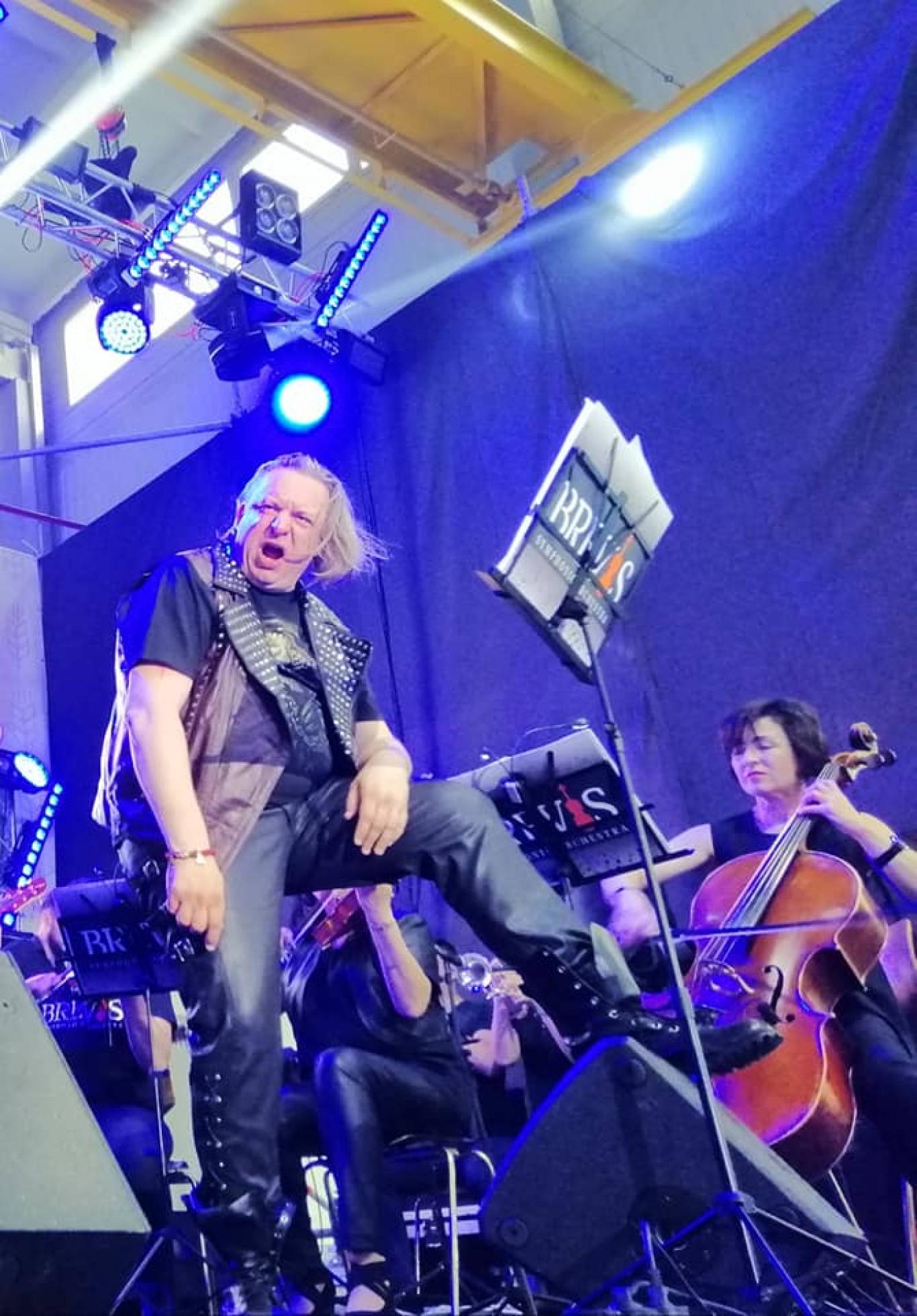 РОК ЛЕГЕНДИ і симфонічний оркестр «BREVIS» 8 серпня у Вінниці