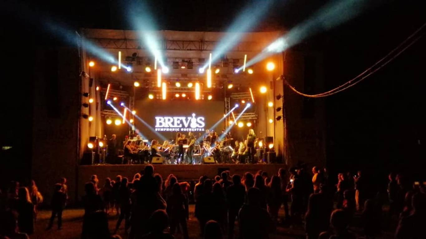 РОК ЛЕГЕНДИ і симфонічний оркестр «BREVIS» 8 серпня у Вінниці