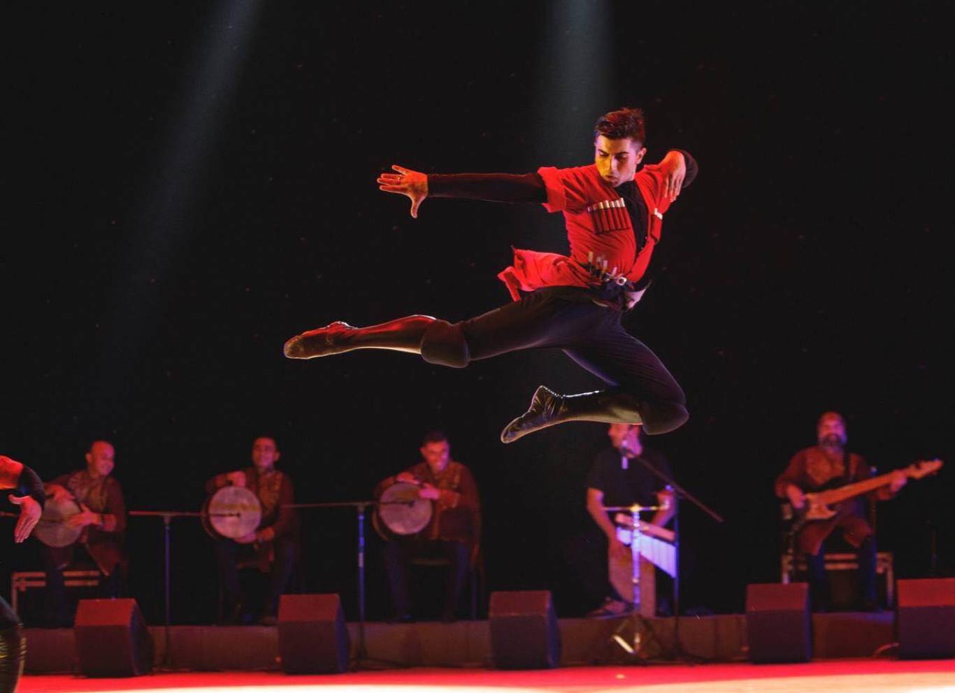 Танцювальний батл - Ансамбль ім. Вірського vs Ансамбль RUSTAVI