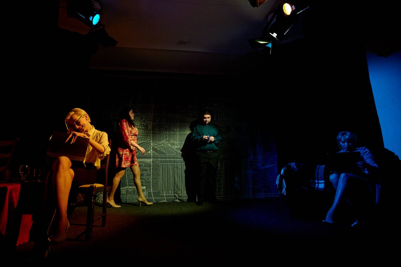 Чорний квадрат. Ліворуч від розлуки, на Північ від тебе