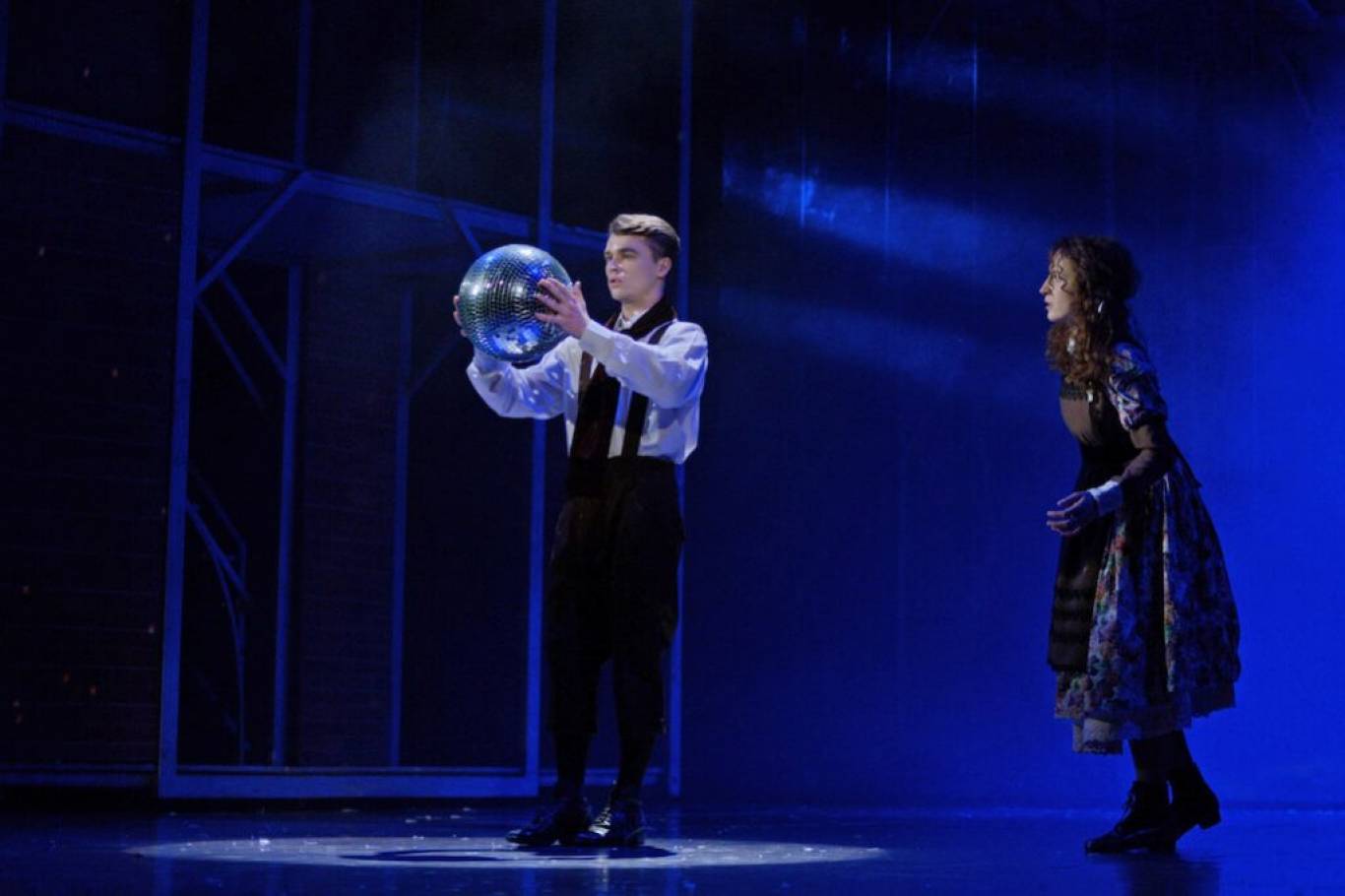 Вистава для дітей Снігова королева в Театрі юного глядача