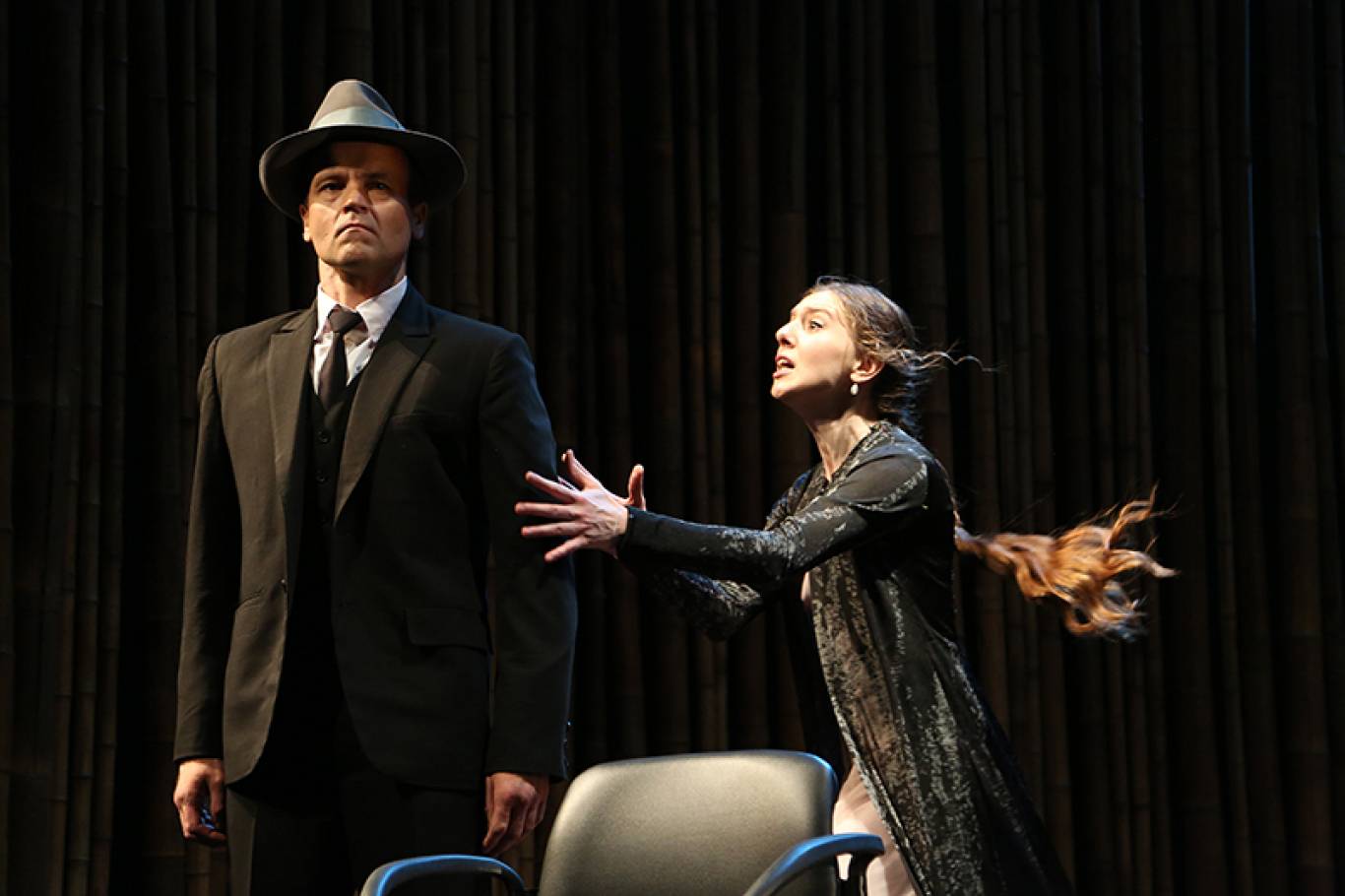 Дерева помирають стоячи