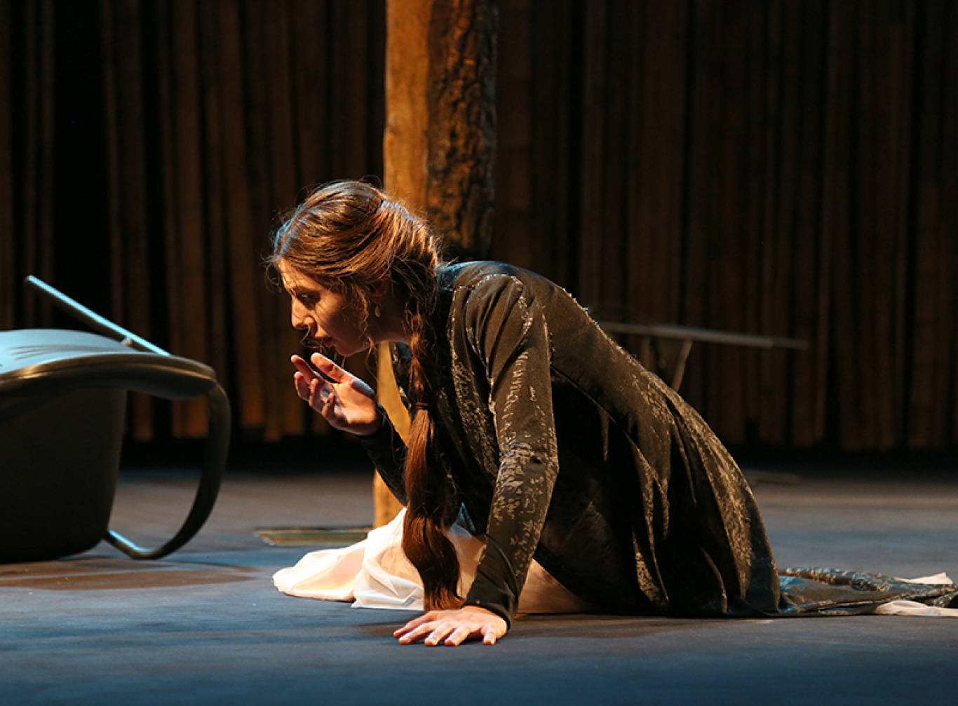 Дерева помирають стоячи