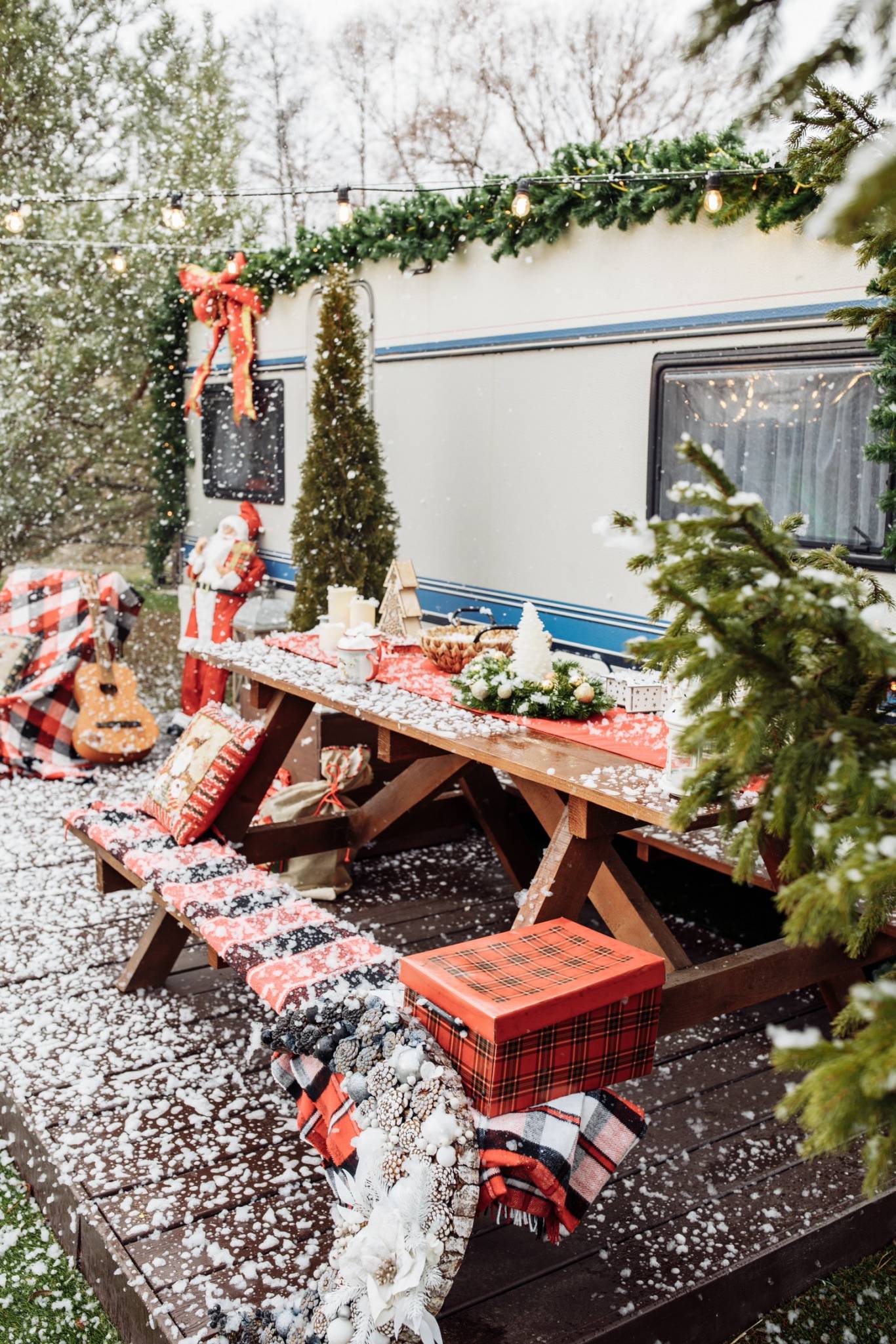 Новорічна МопсоКазка