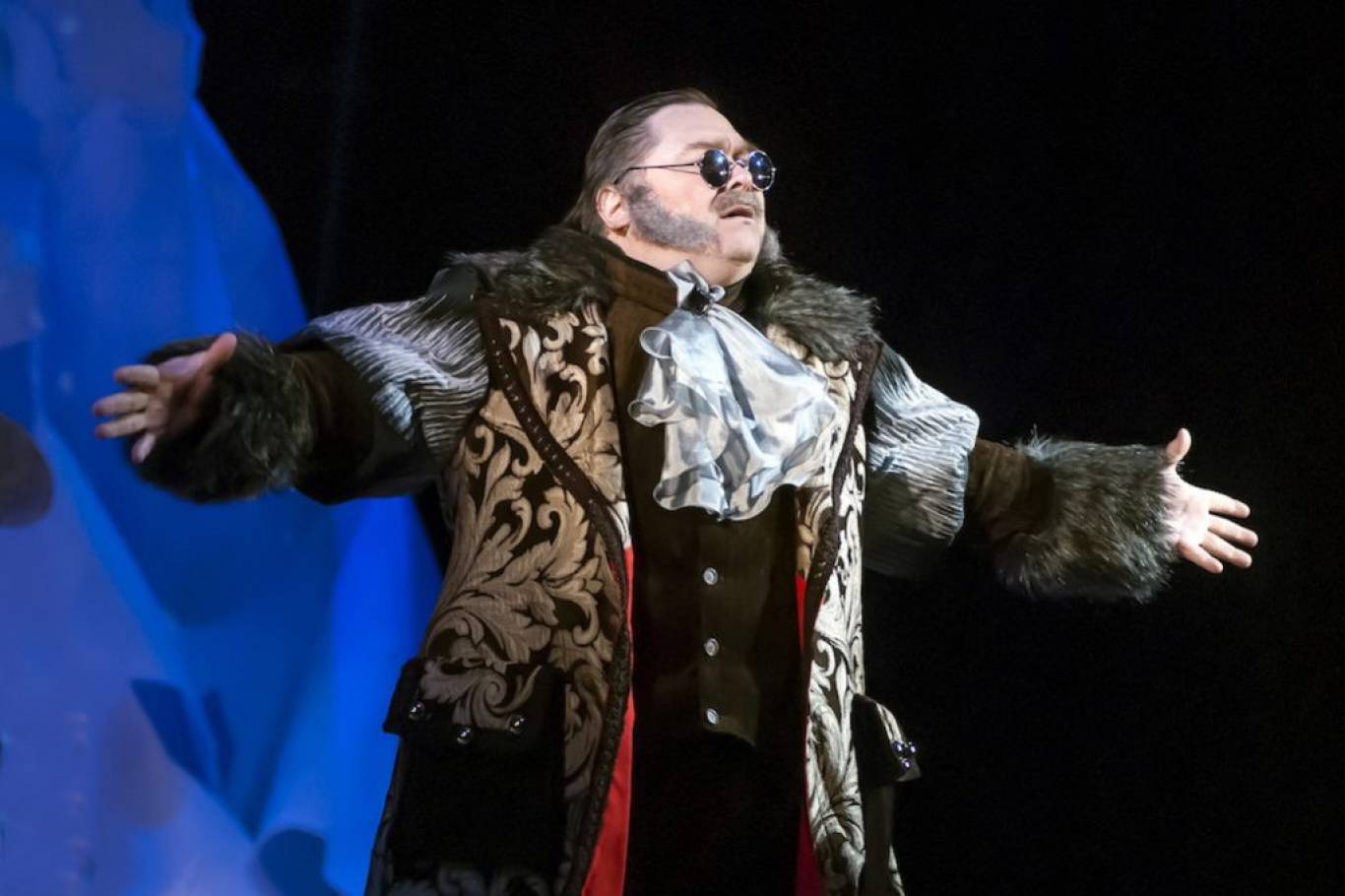 Дюймовочка