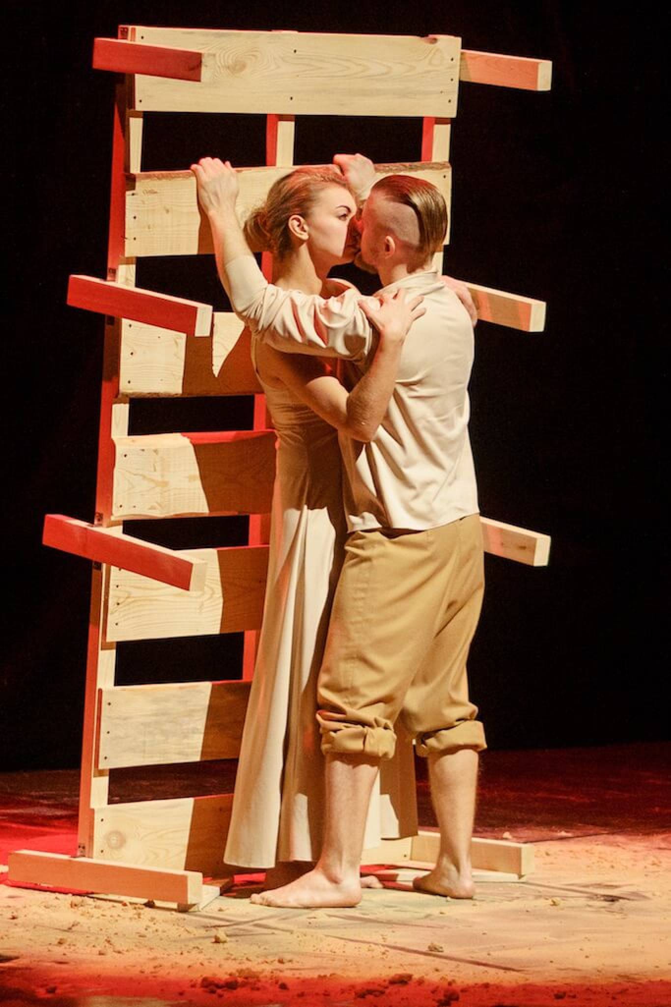 «Коханці». Вистава для дорослих до Дня закоханих