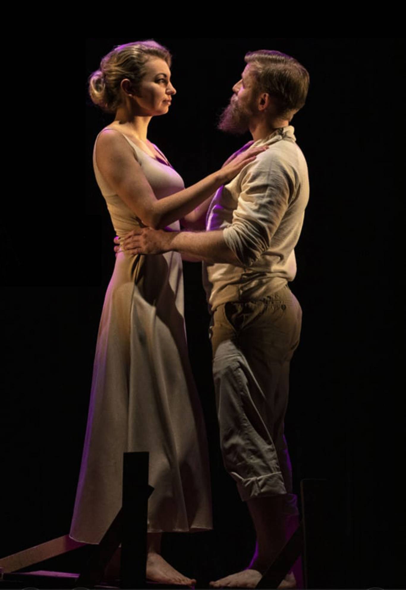 «Коханці». Вистава для дорослих до Дня закоханих